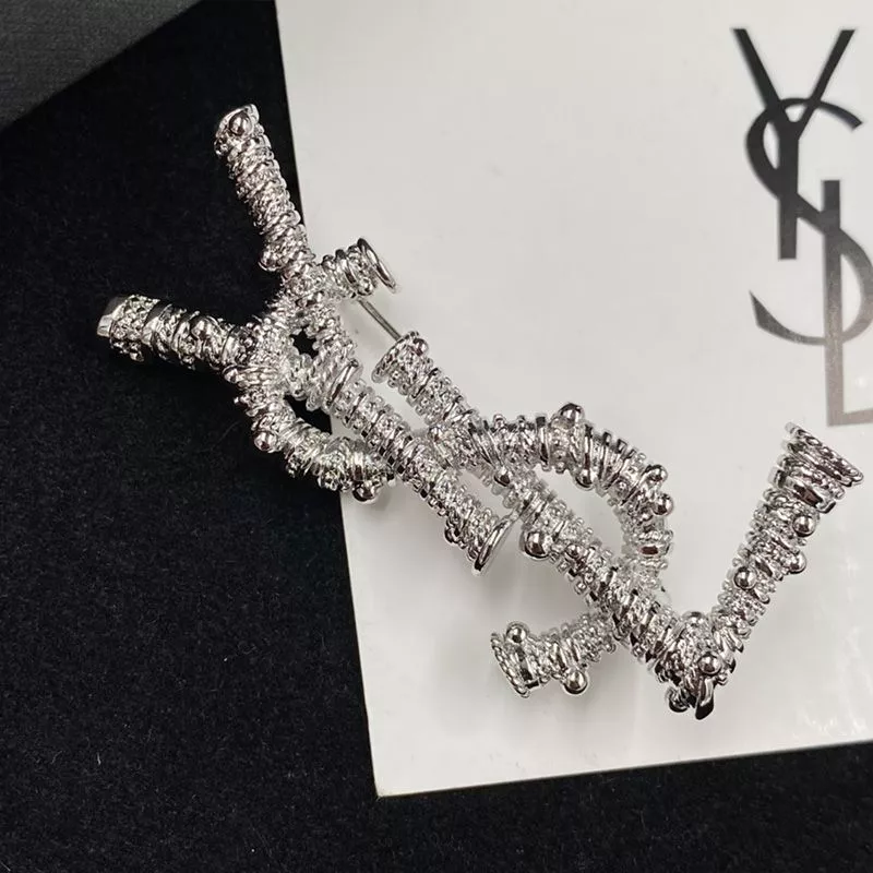 CHEAP Saint Laurent Opyum Brooch In Berber Metal Silver 0121