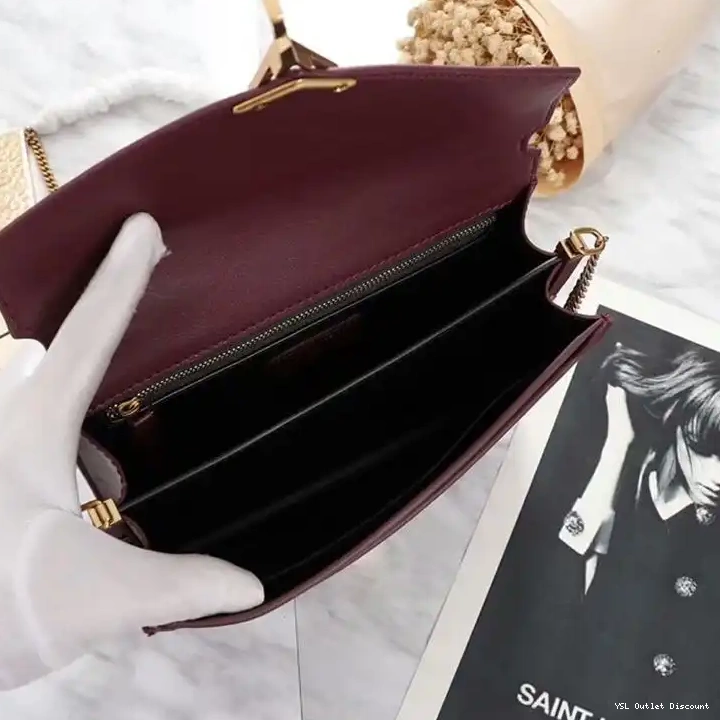 CHEAP Cassandra Clasp In Saint Laurent Smooth Bag Burgundy Gold Leather 0215